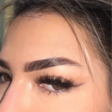 Brow Lamination & Tint